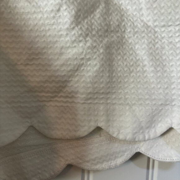 NWT Lilly Pulitzer Buttercup Shorts - Picture 2 of 4